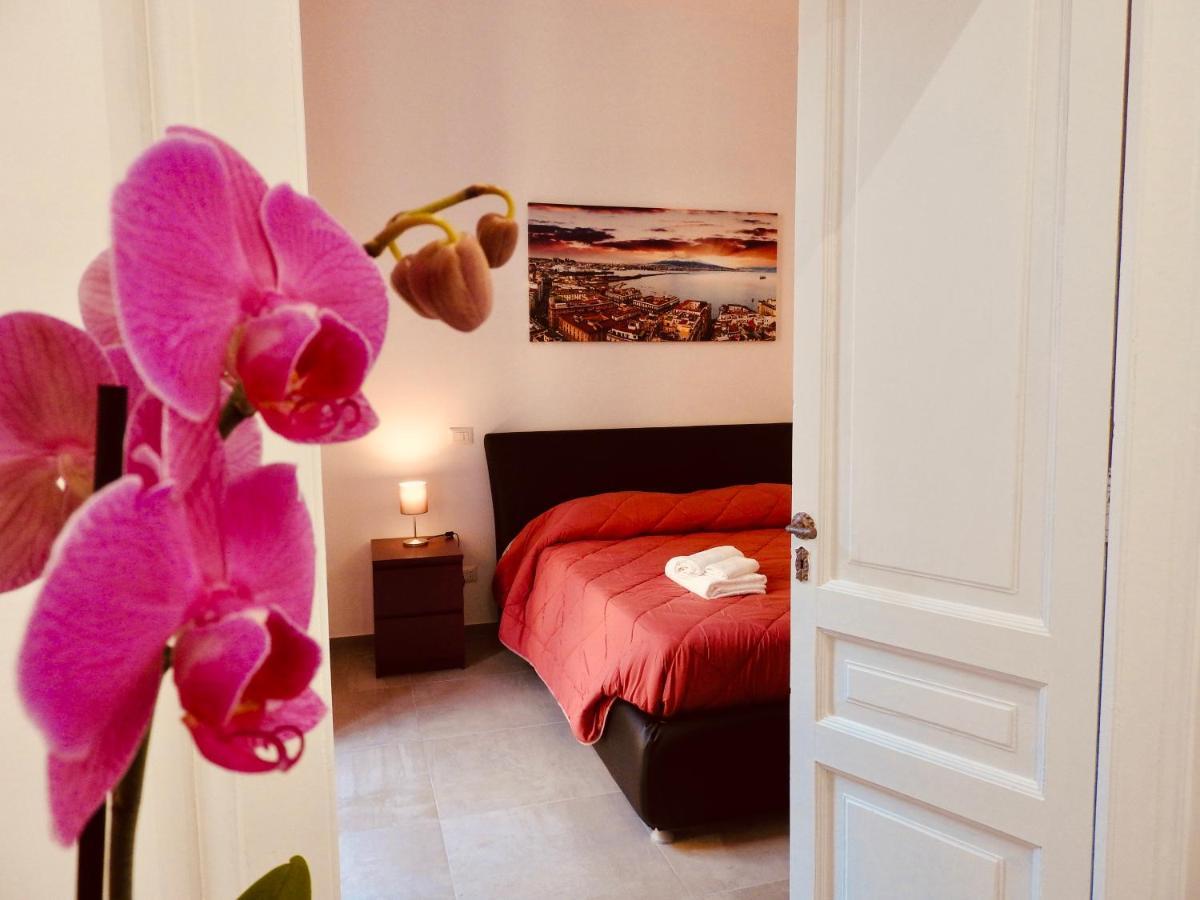 Napoli Centrale Suite Екстер'єр фото