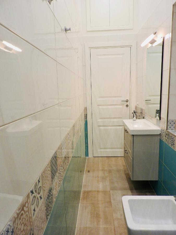 Napoli Centrale Suite Екстер'єр фото