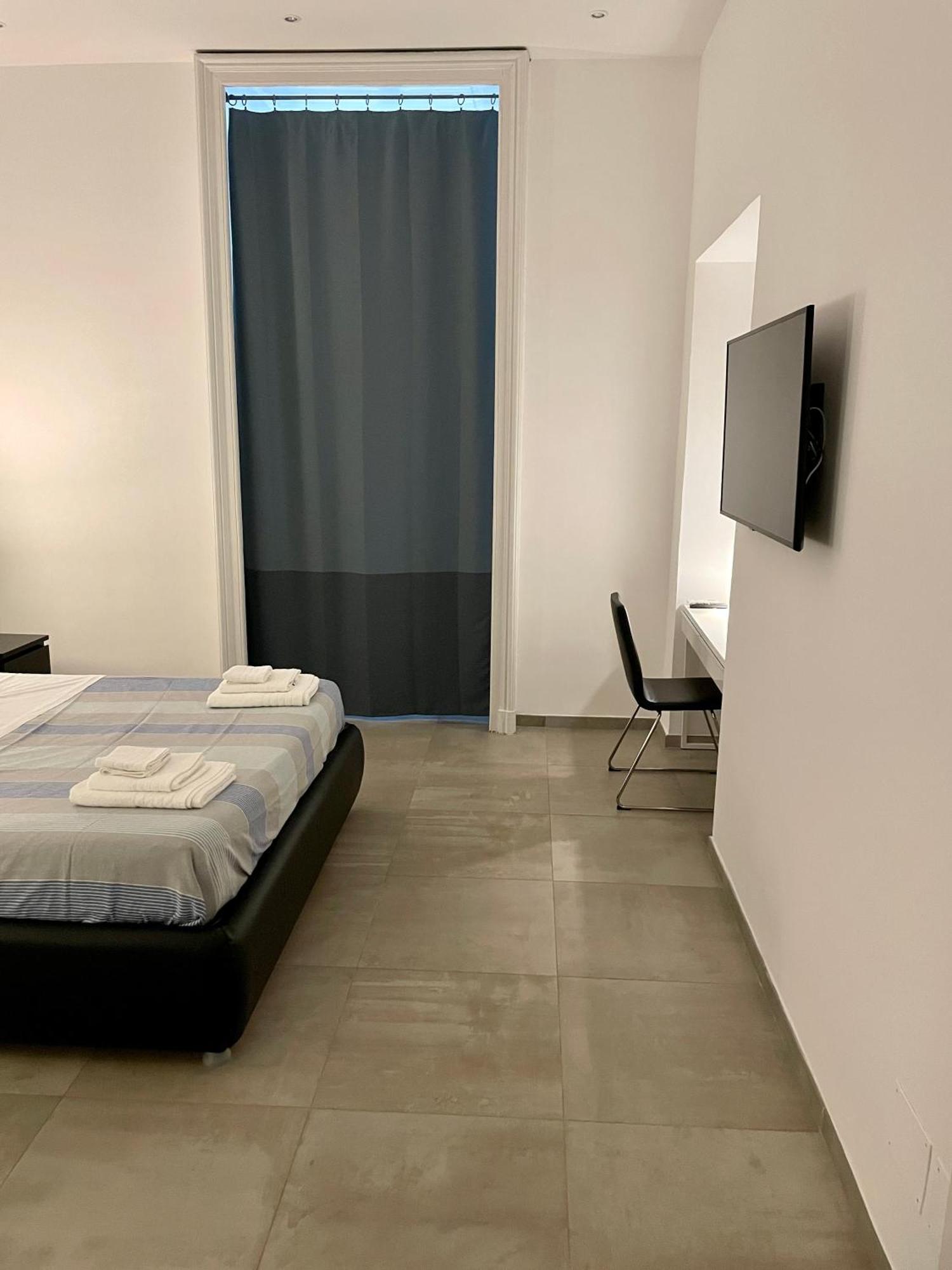 Napoli Centrale Suite Екстер'єр фото