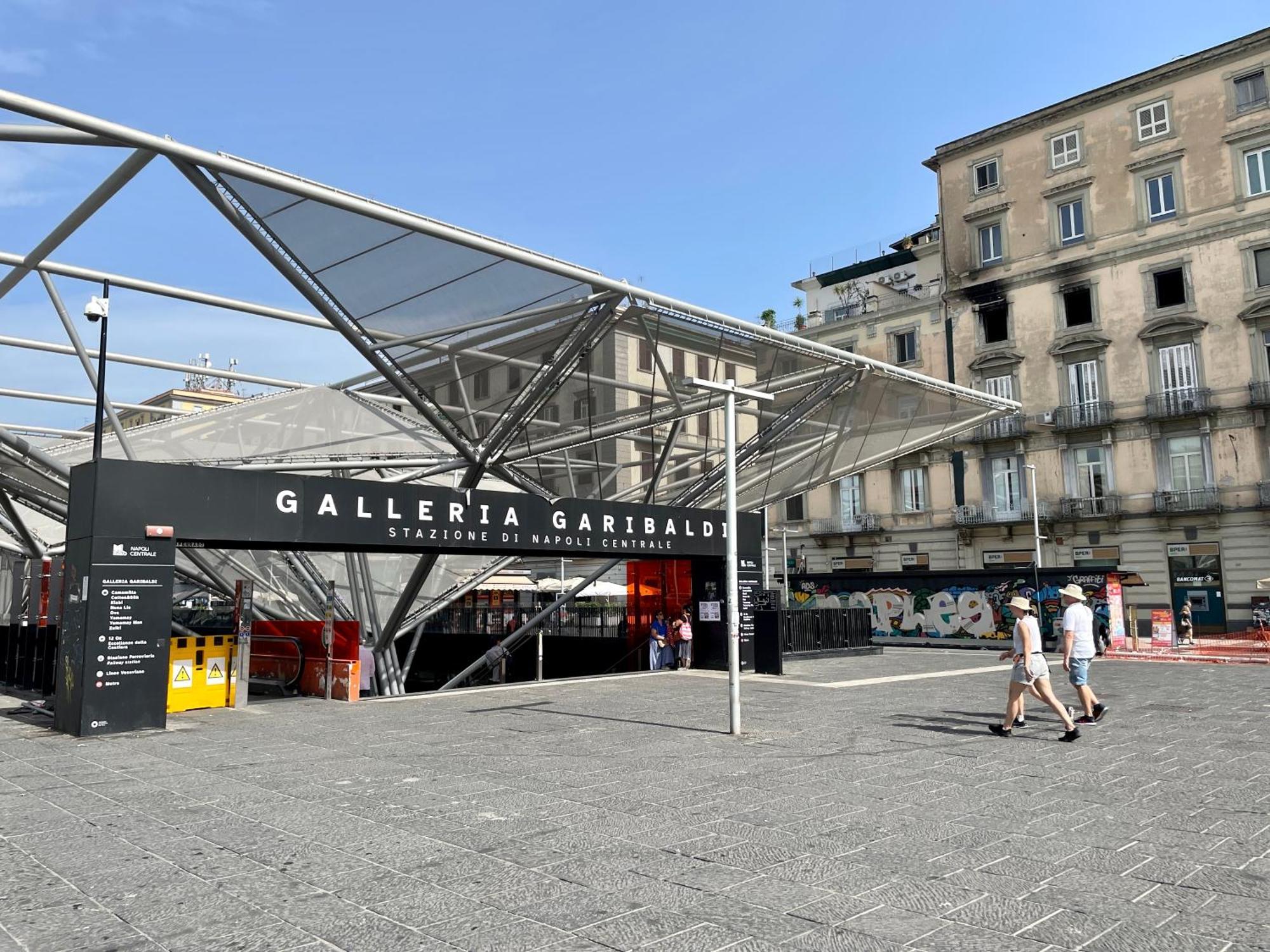 Napoli Centrale Suite Екстер'єр фото