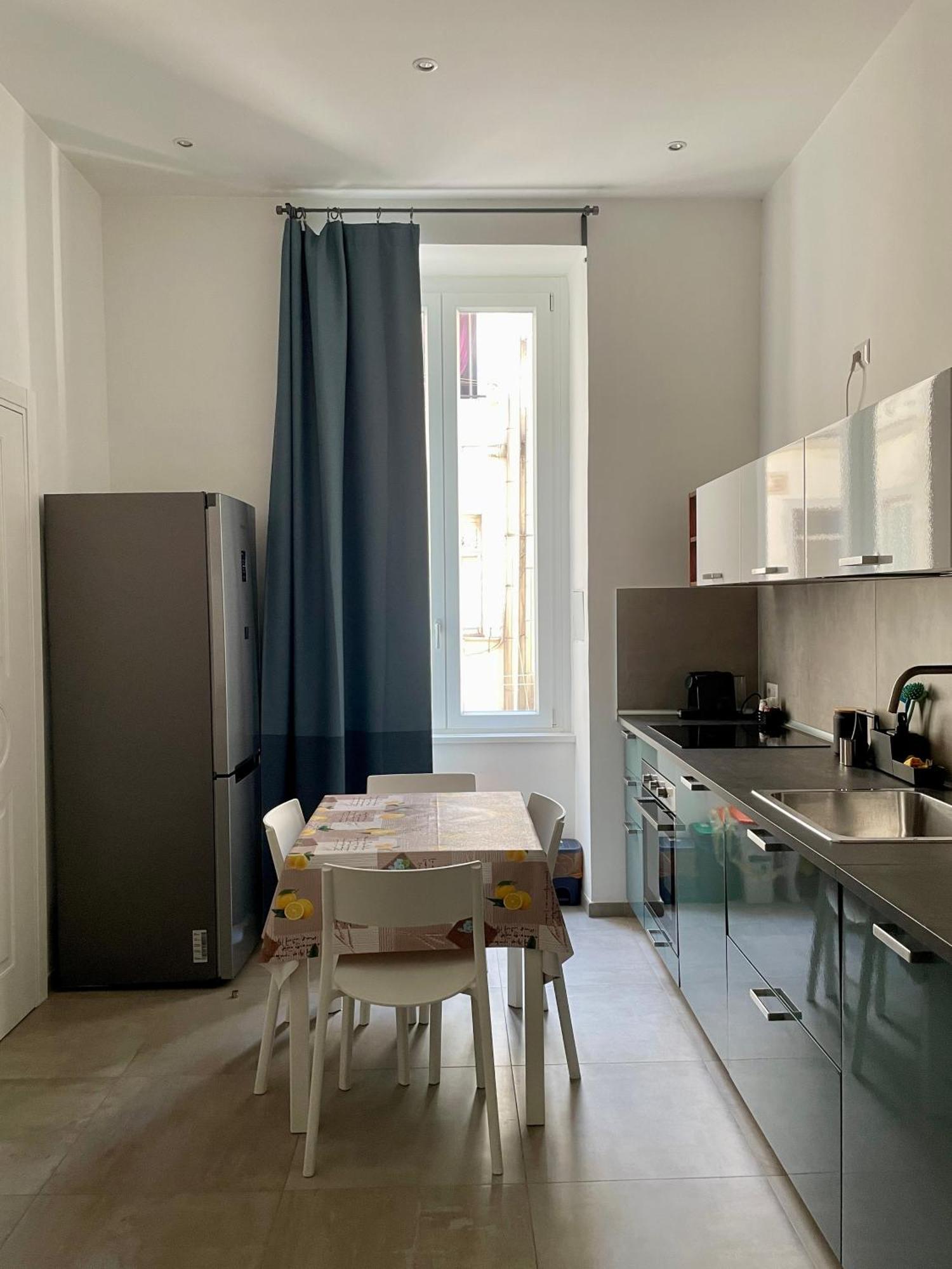 Napoli Centrale Suite Екстер'єр фото